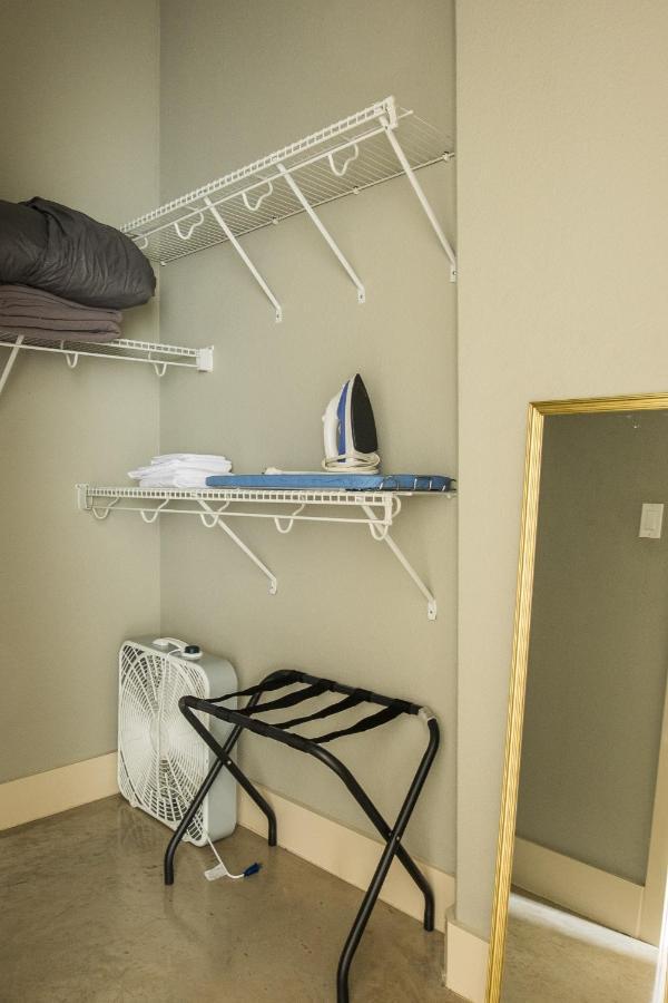 Frontdesk Inspire Downtown Apts San Antonio Tx