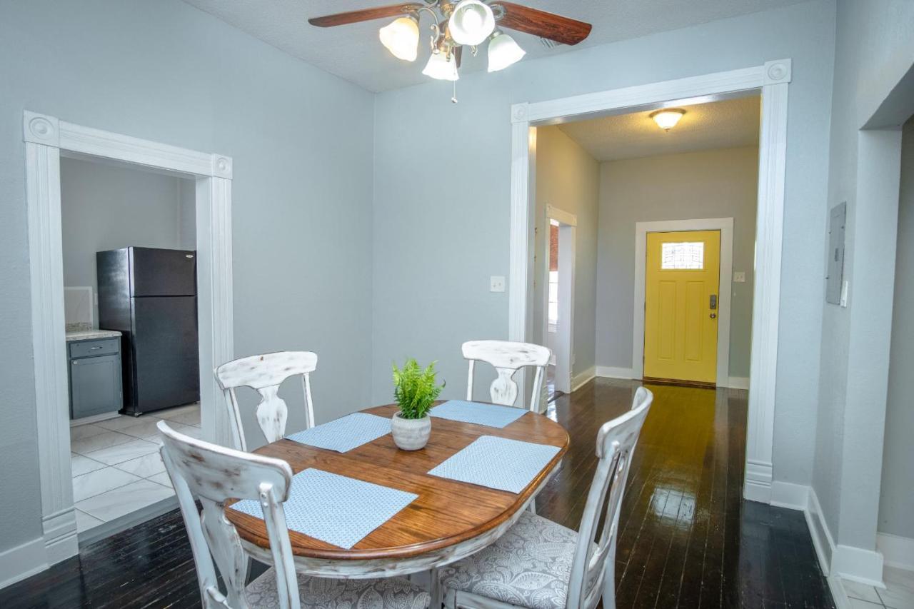 Apartment Remodeled Historic 2br 1ba House Near Downtown *