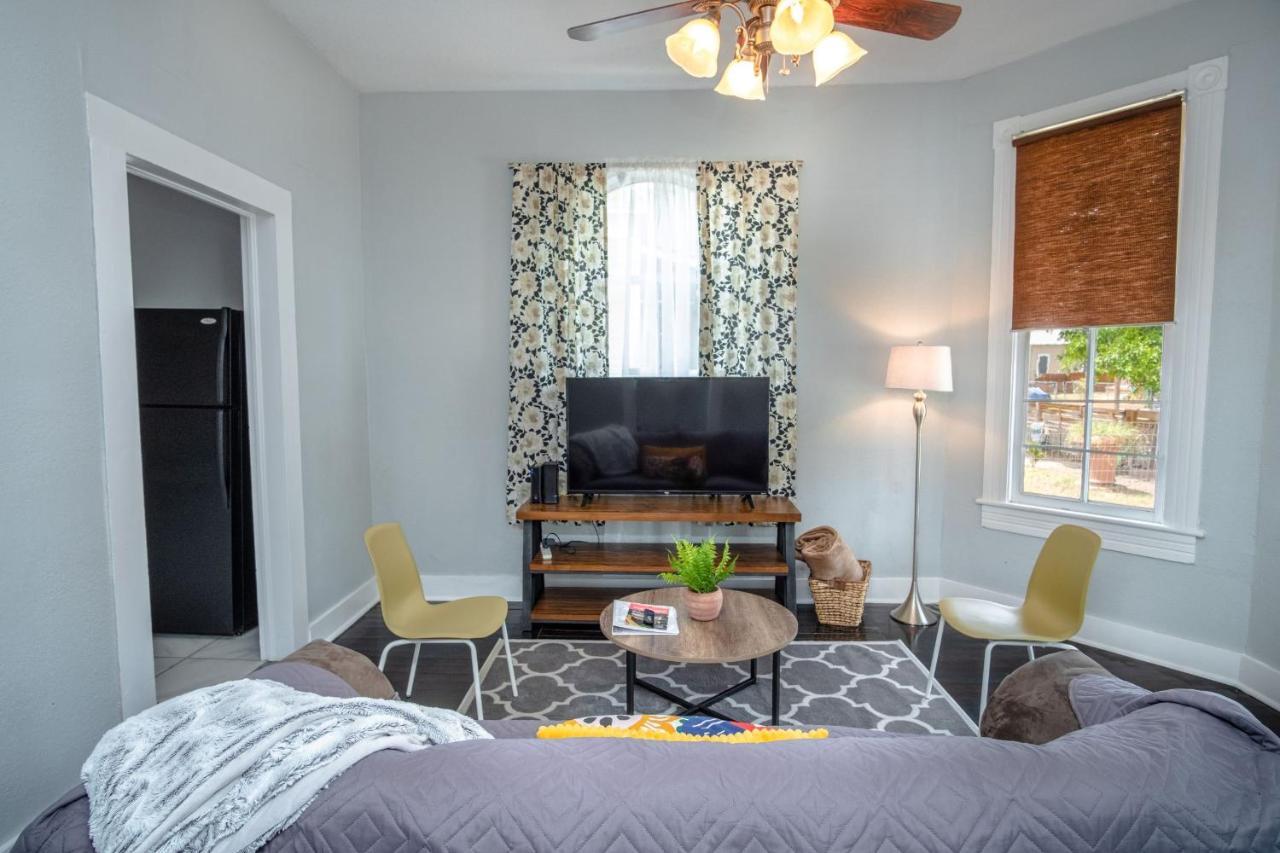 Remodeled Historic 2br 1ba House Near Downtown * San Antonio