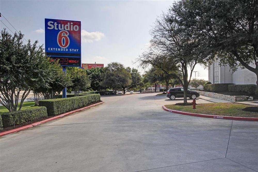 Hotel Studio 6-san Antonio, Tx - Six Flags 2*