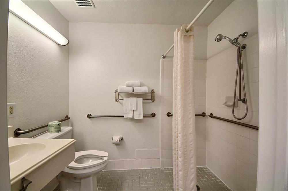 Hotel Studio 6-san Antonio, Tx - Six Flags