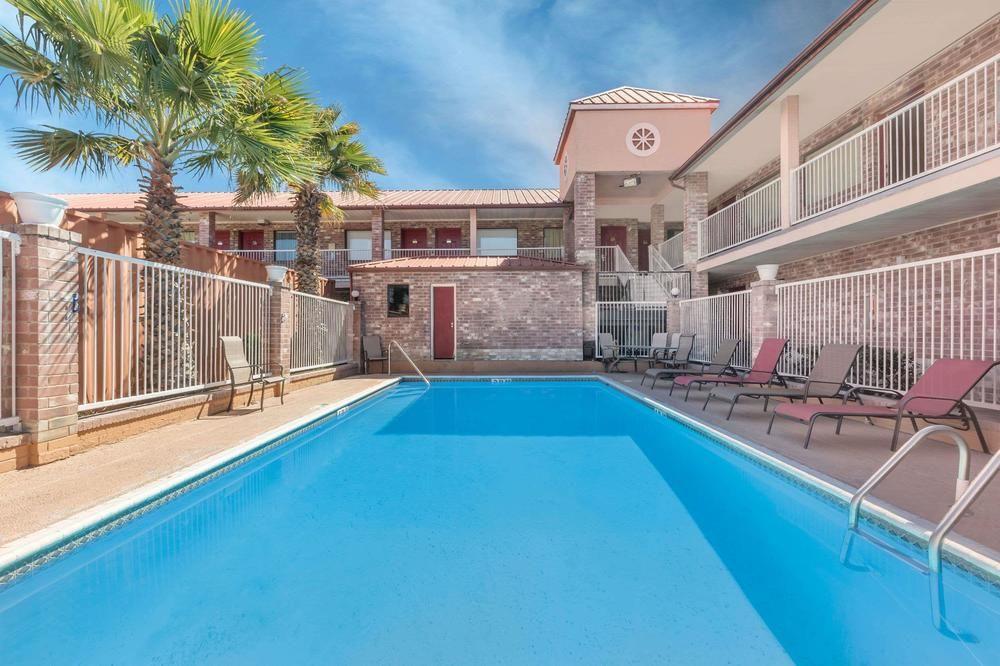 Econo & Downtown Hotel San Antonio