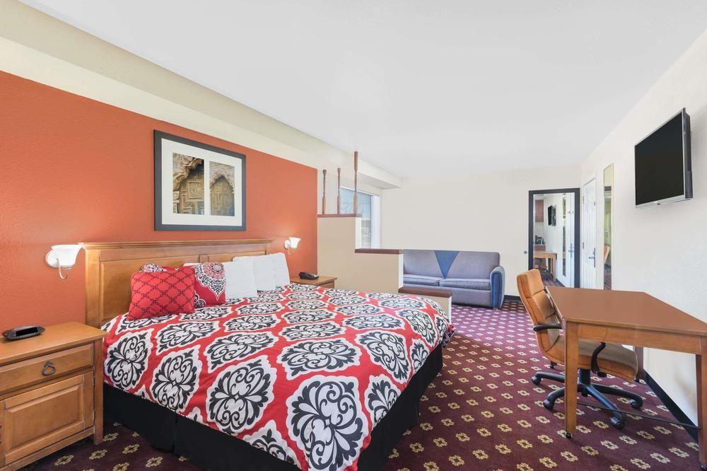 Hotel Econo & Downtown San Antonio