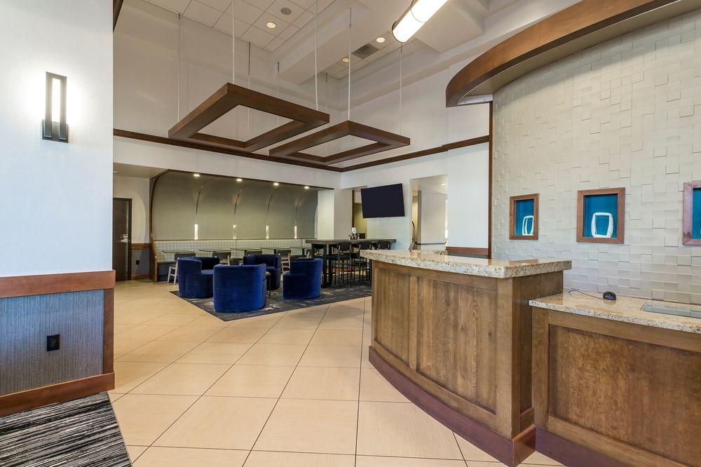 Hotel Hyatt Place Airport/quarry Market 3*