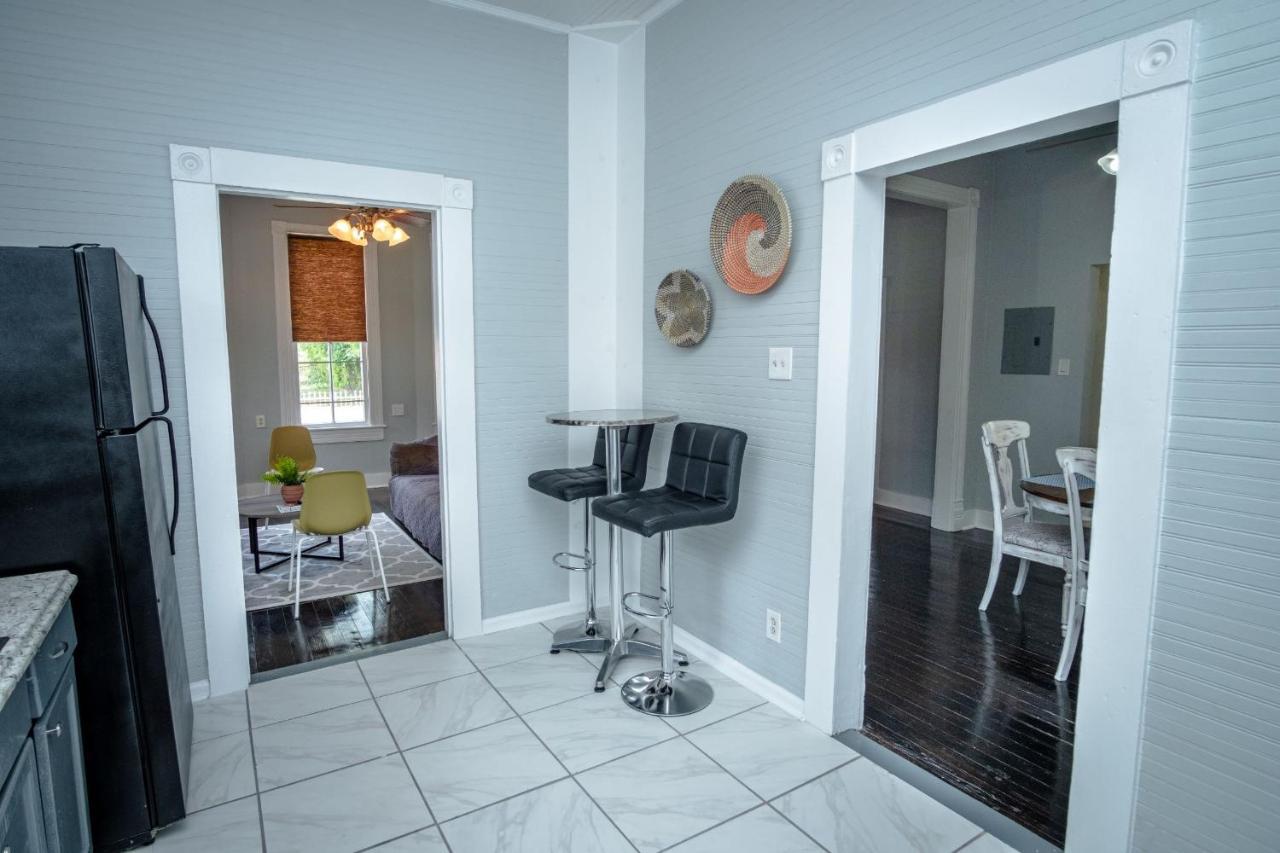 Apartment Remodeled Historic 2br 1ba House Near Downtown