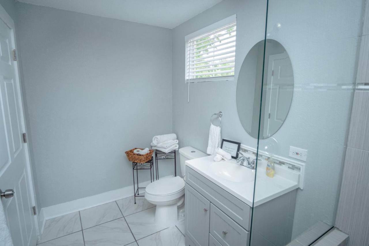 Apartment Remodeled Historic 2br 1ba House Near Downtown *
