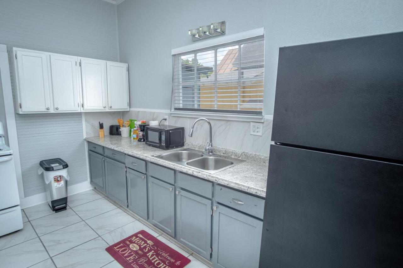 Remodeled Historic 2br 1ba House Near Downtown * San Antonio