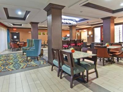 Express & Frost Bank Center By Ihg 2* San Antonio