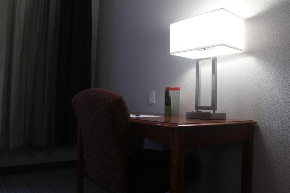 Hotel Country & By Radisson, Lackland Afb , Tx