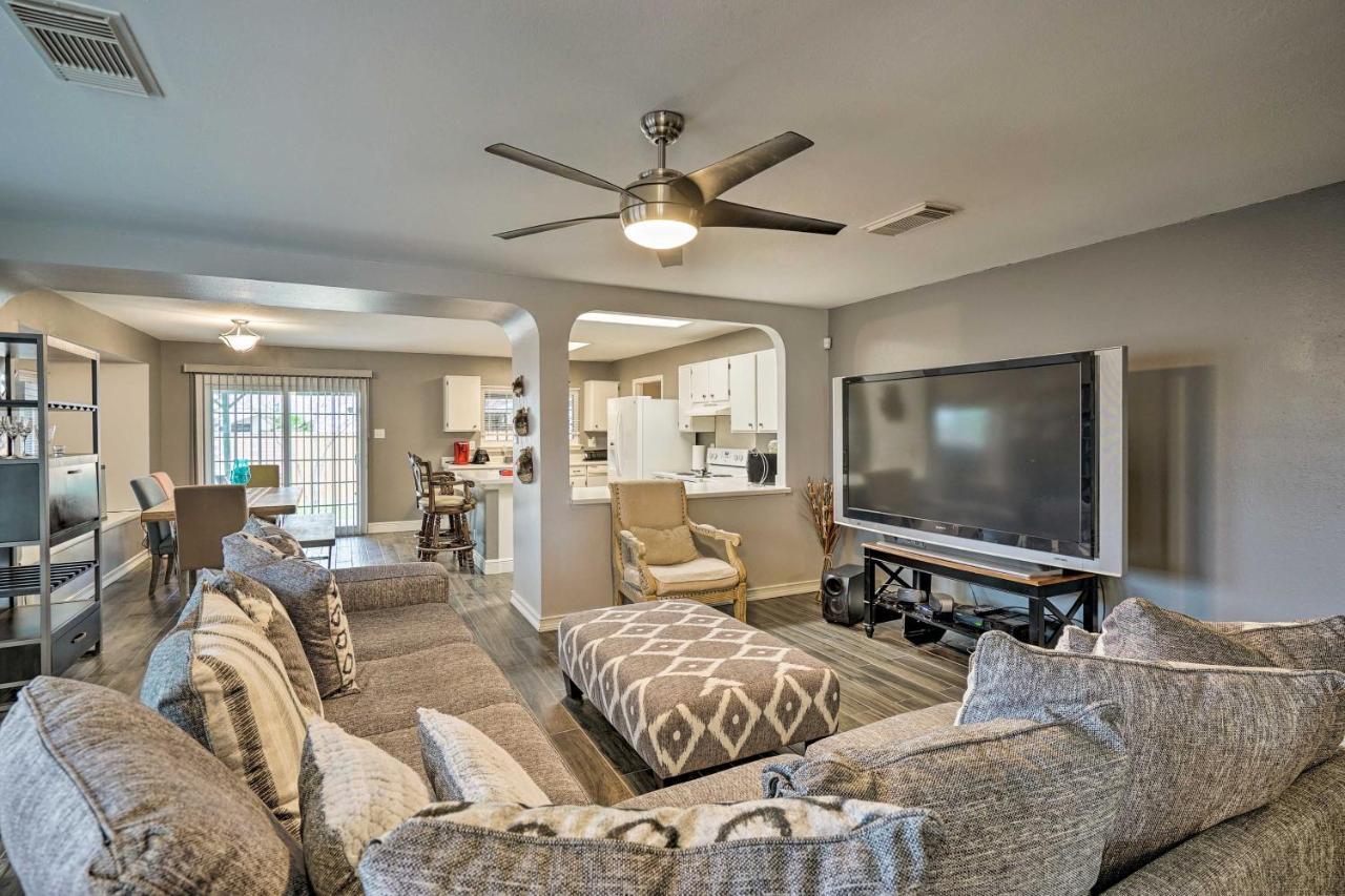 Dog-friendly Texas Retreat With Hot Tub, Patio And Bar *
