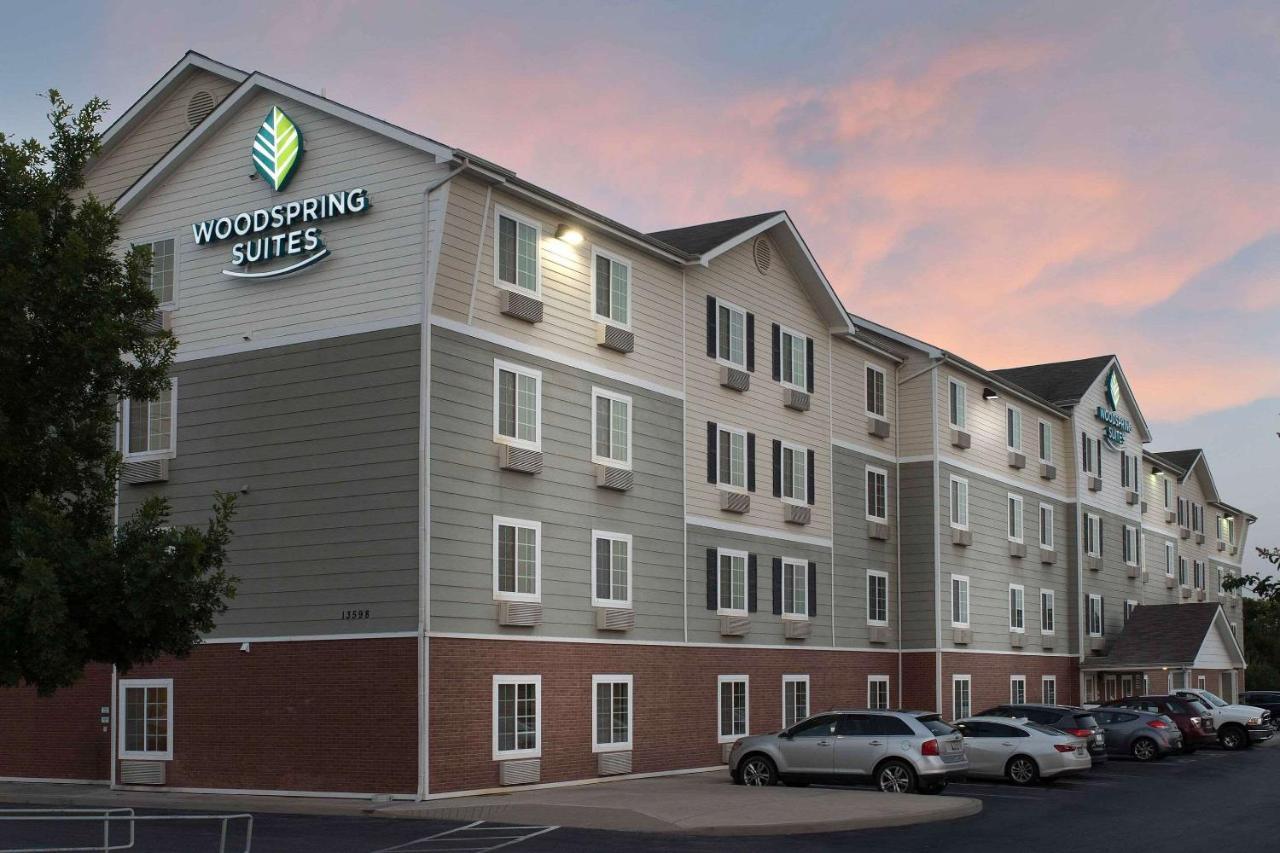 Woodspring San Antonio North I-35 Hotel 2*