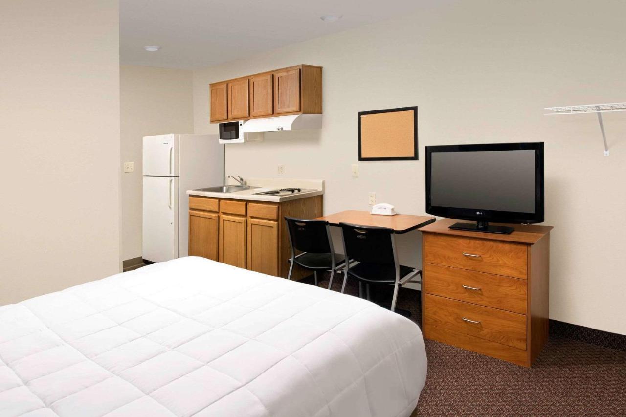 Woodspring San Antonio North I-35 Hotel Live Oak