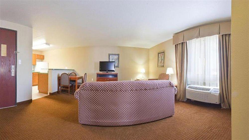 Country & By Radisson, Lackland Afb , Tx 3*
