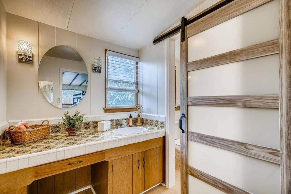 Mid Century Modern Beauty *