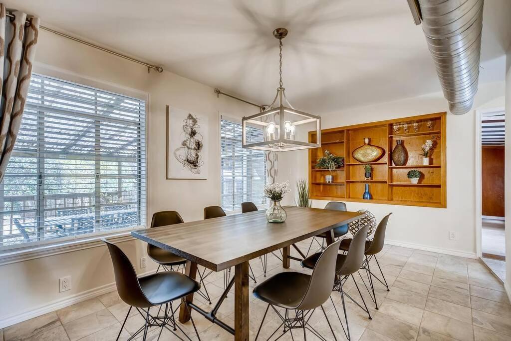 Mid Century Modern Beauty Holiday home San Antonio