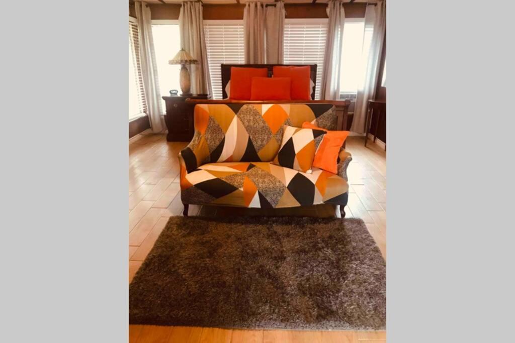 Mid Century Modern Beauty *