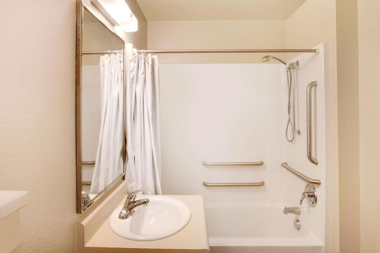 Woodspring South Hotel San Antonio