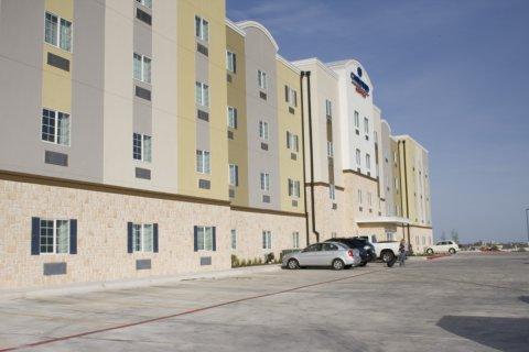 Extended America - - North Hotel