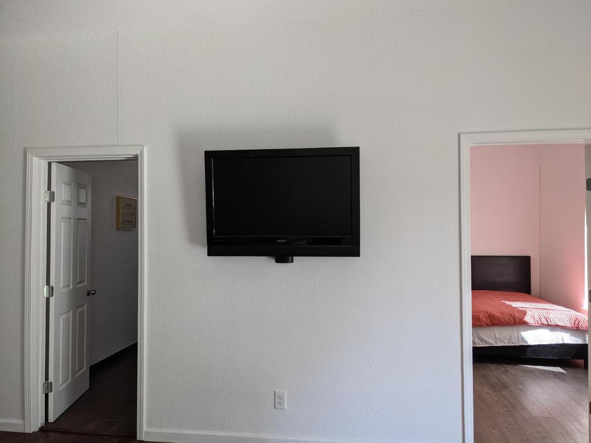Cozy *downtown Getaway* San Antonio