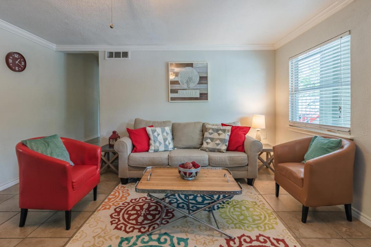 Beautiful At Botanical Gardens Apartment San Antonio