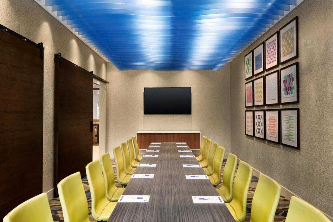 Hotel Express - East I-10 By Ihg San Antonio