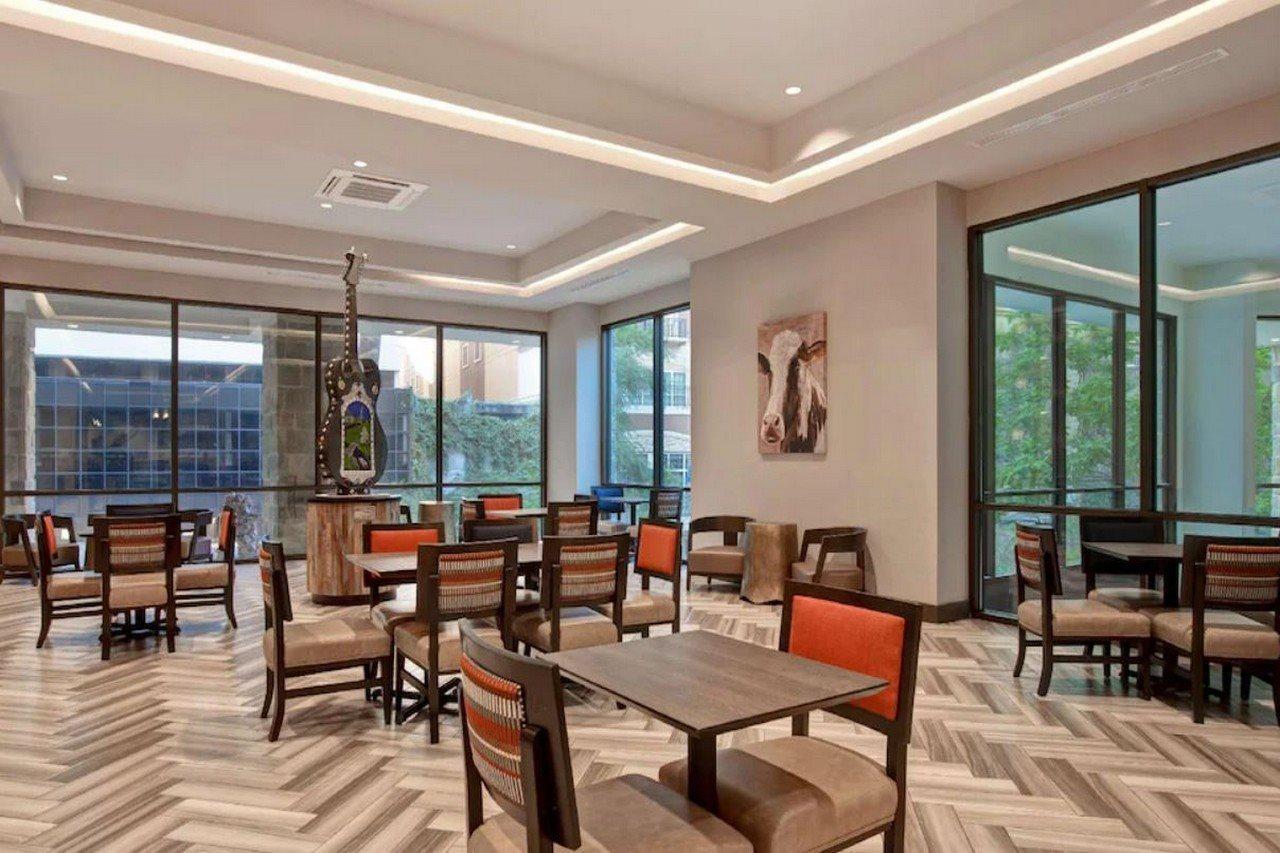 Hotel Home2 By Hilton On The Riverwalk 3*