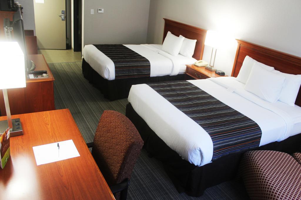 Hotel Country & By Radisson, Lackland Afb , Tx 3*