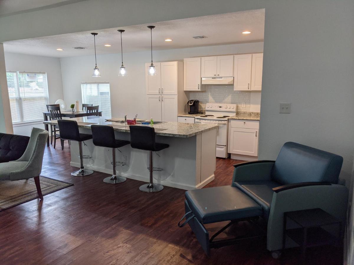 Holiday home Cozy *downtown Getaway* San Antonio