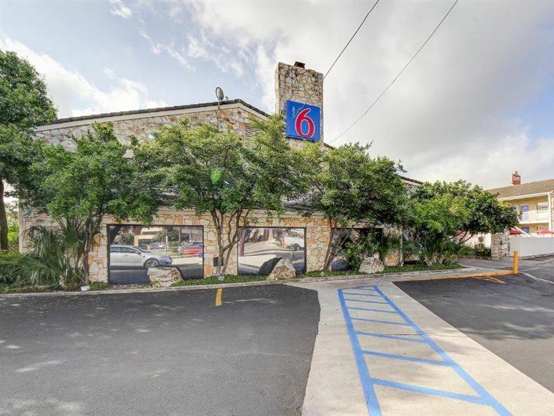 Hotel 6-san Antonio, Tx - Northwest Medical Center