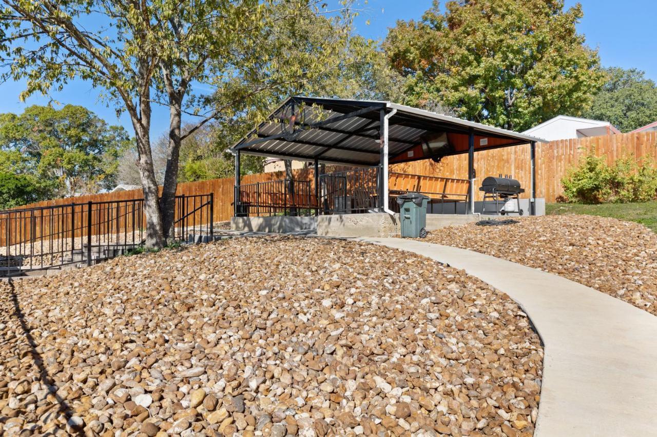 Cyc Eclectic Back House With Bbq Gazebo * San Antonio