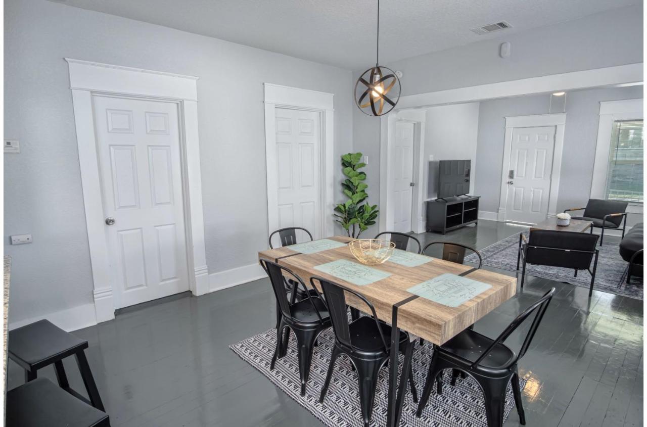 Wonderful 3 Bedroom 2 Ba Near Downtown San Antonio
