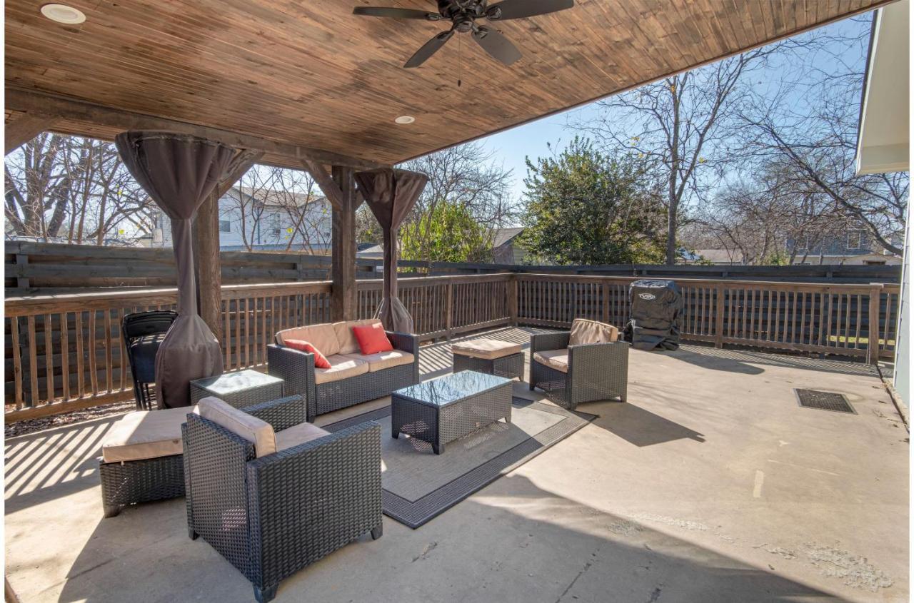 Lovely 3 Bedroom Only 9 Minutes From Downtown Holiday home San Antonio