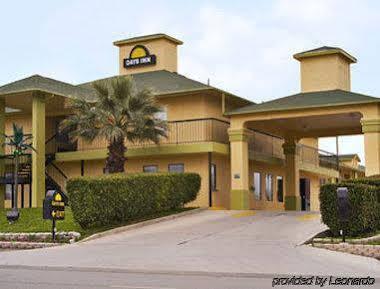 Days By Wyndham Interstate Hwy 35 North Hotel 2*