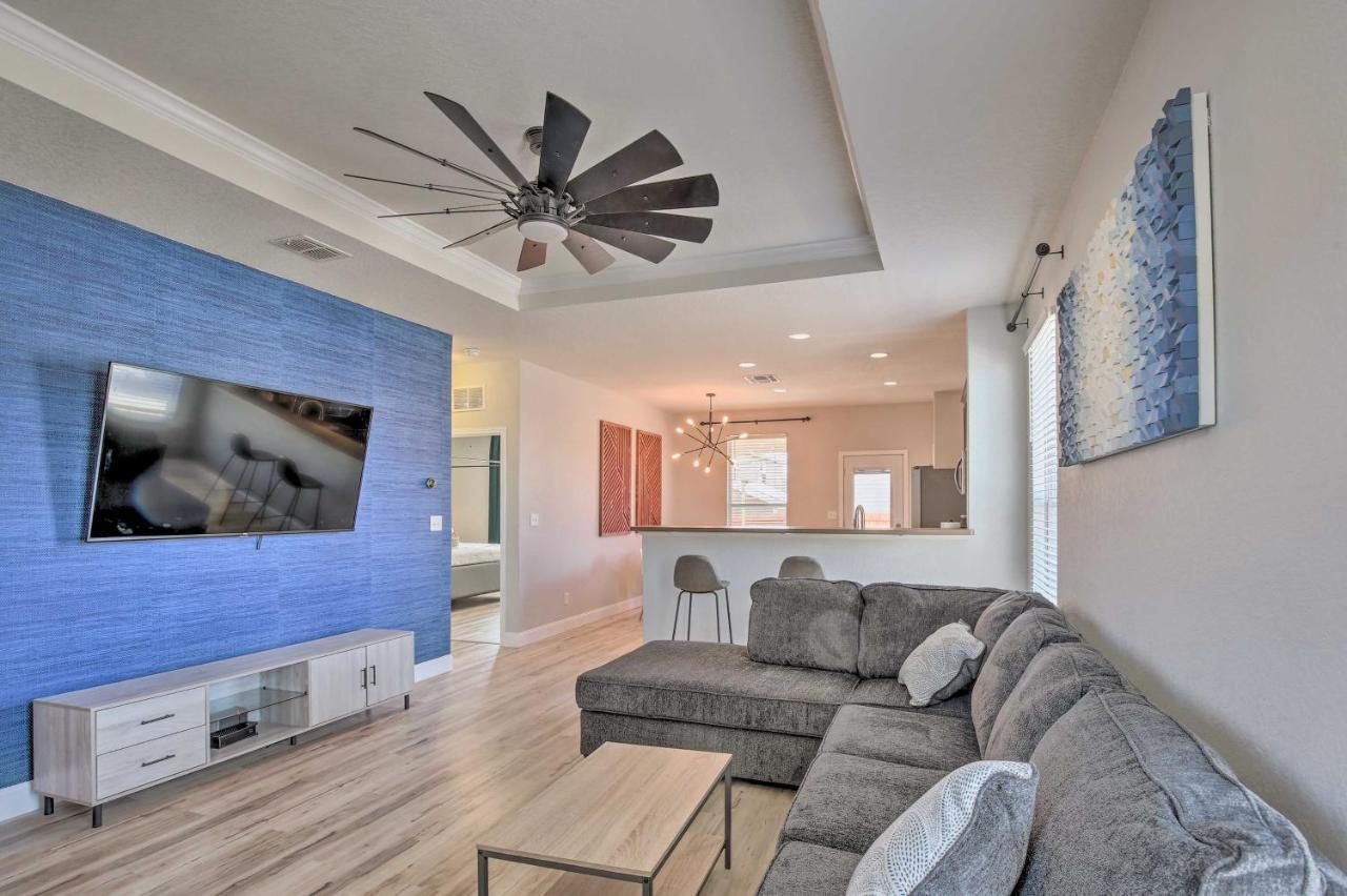 With Patio And Grill Near Seaworld! *