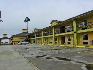 Hotel Days By Wyndham Interstate Hwy 35 North