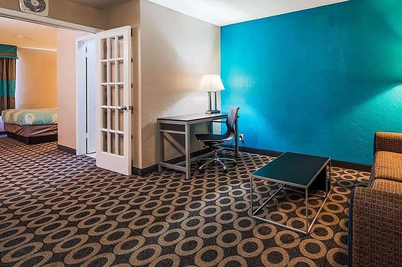 Travelodge By Wyndham Downtown Northeast 2* San Antonio