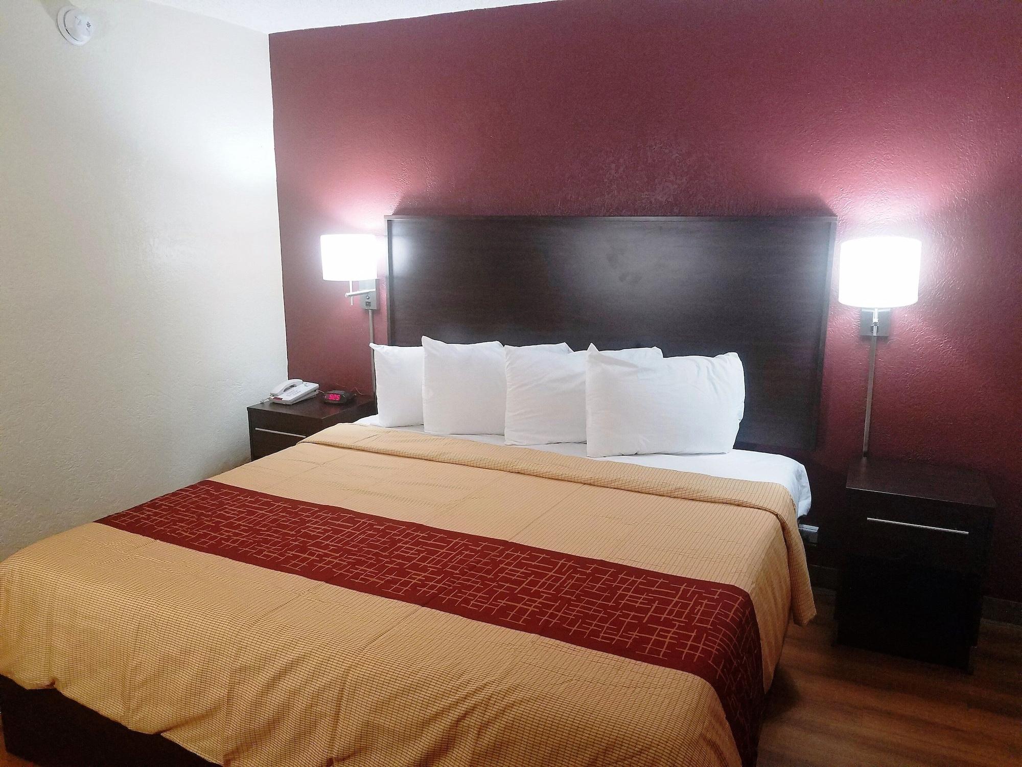 Inn Red Roof Northeast - Rittiman Rd 2*