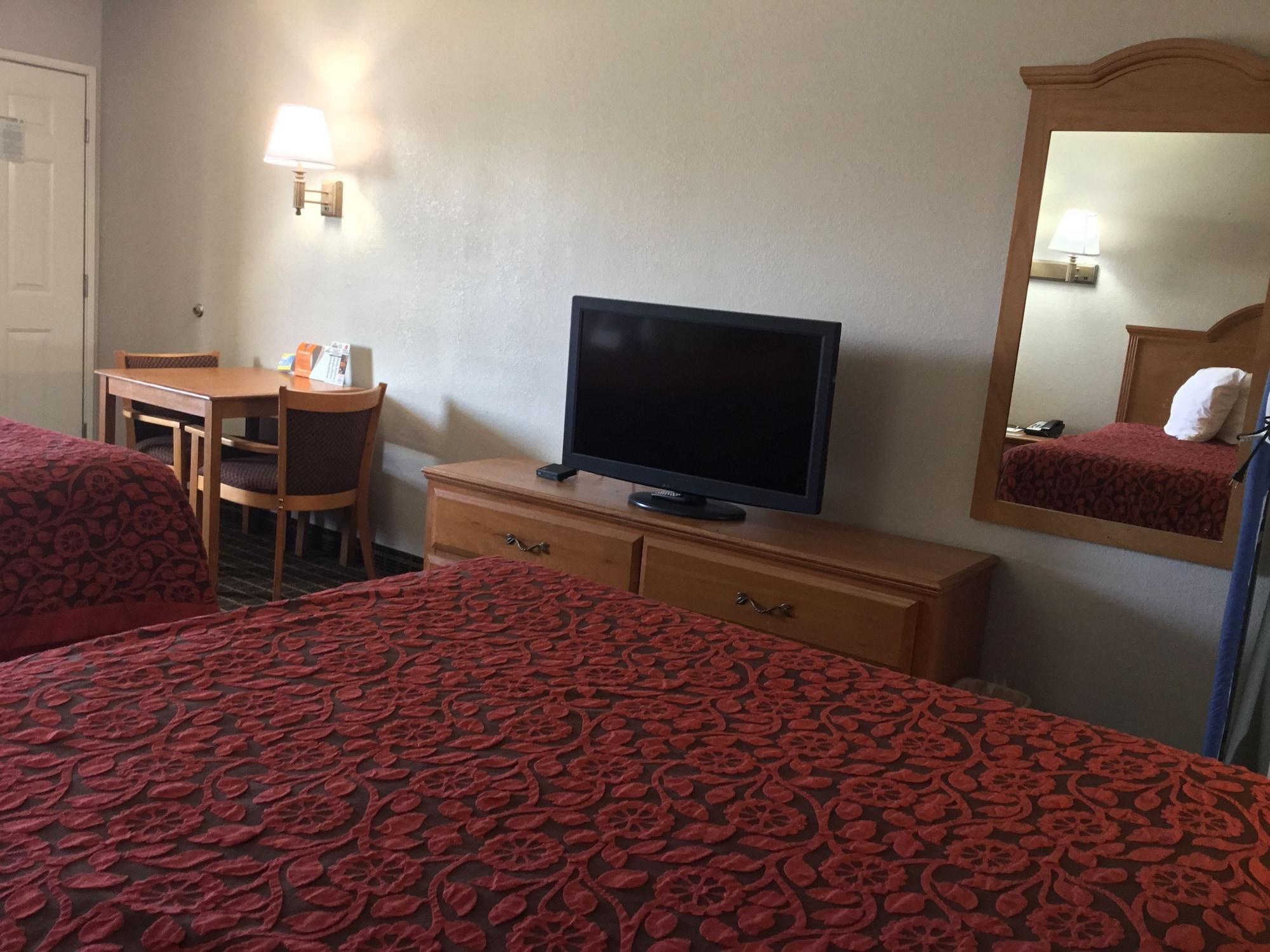 Hotel Days By Wyndham Interstate Hwy 35 North