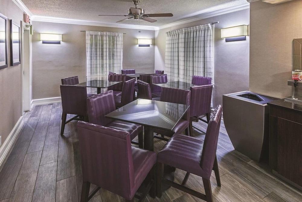 La Quinta By Wyndham Ih-10 West Tx