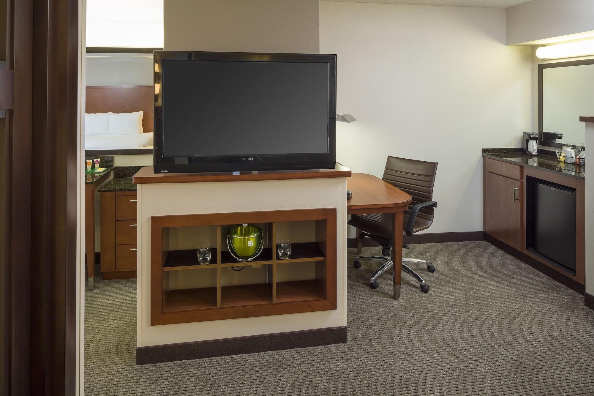 Hyatt Place Airport/quarry Market 3*