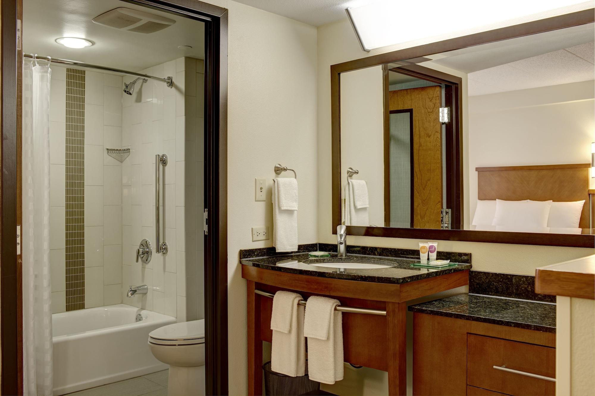 Hotel Hyatt Place Airport/quarry Market 3*