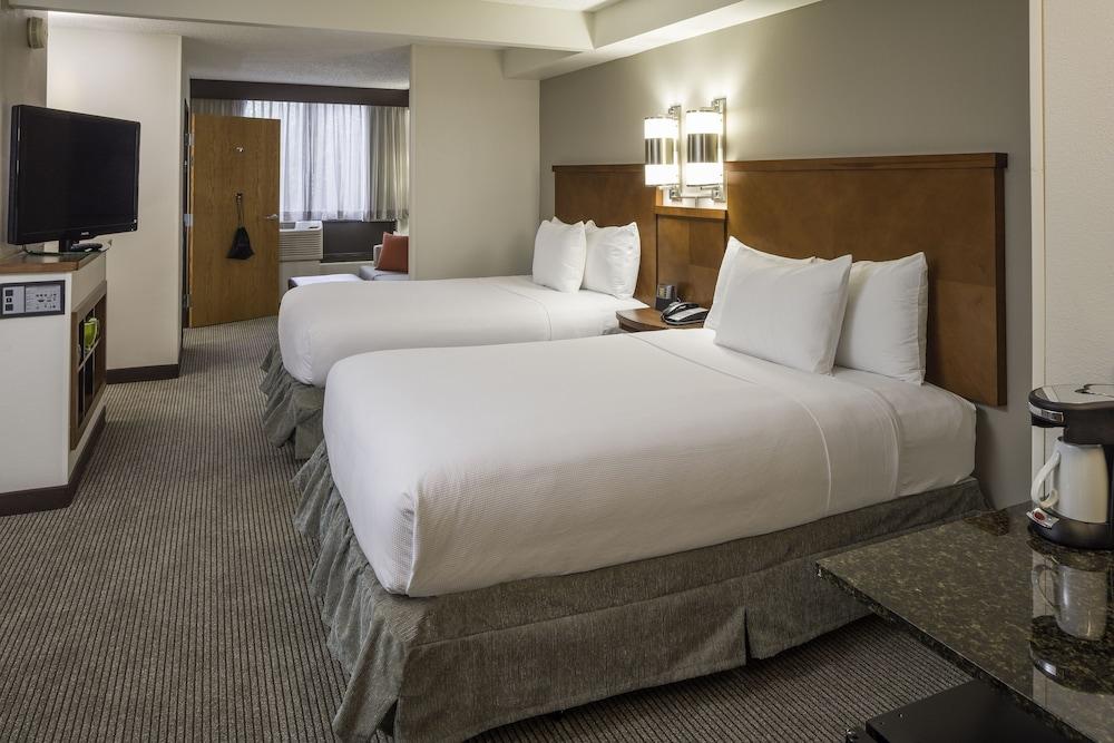 Hyatt Place Airport/quarry Market Hotel