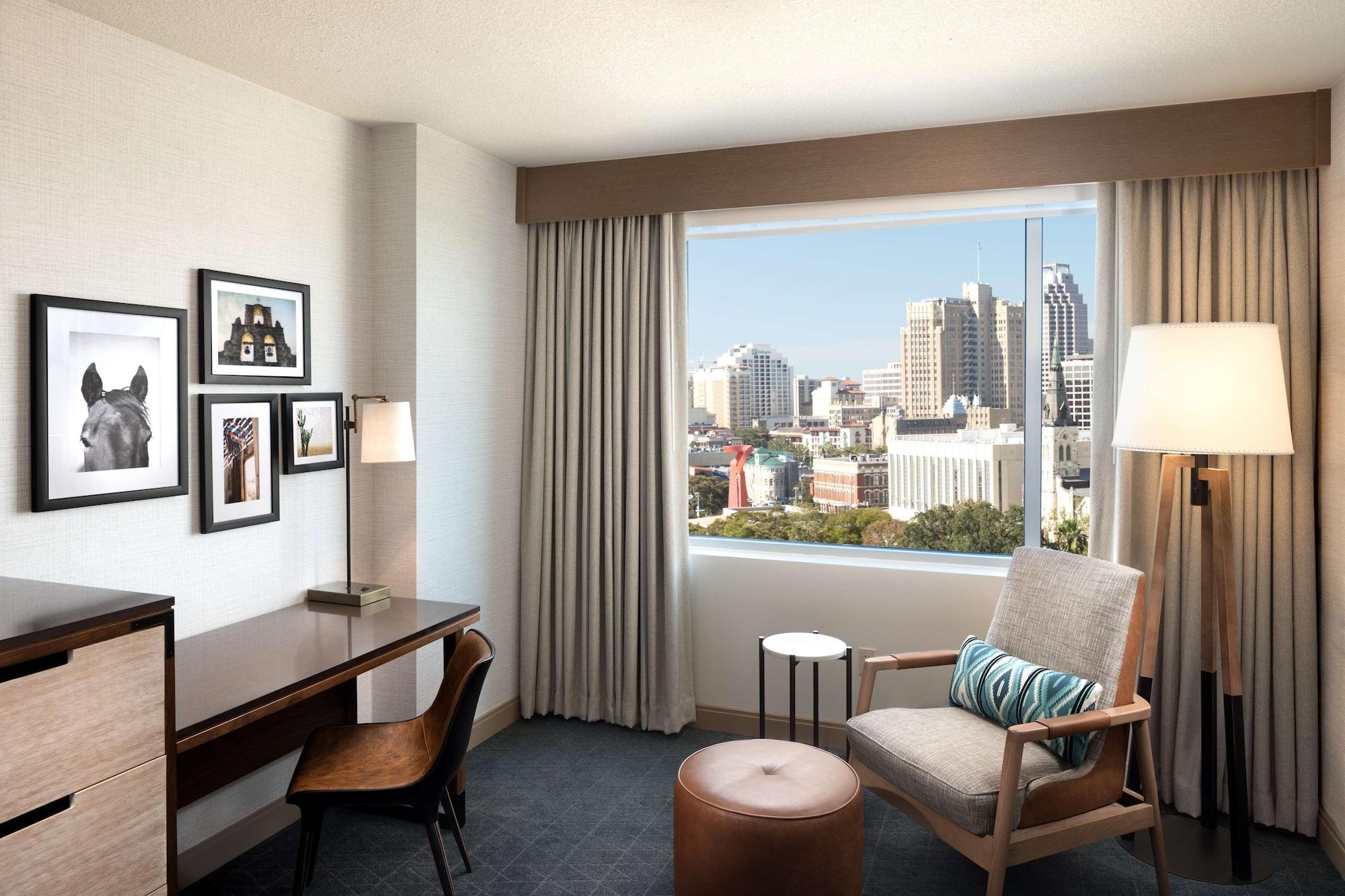 Grand Hyatt River Walk Hotel