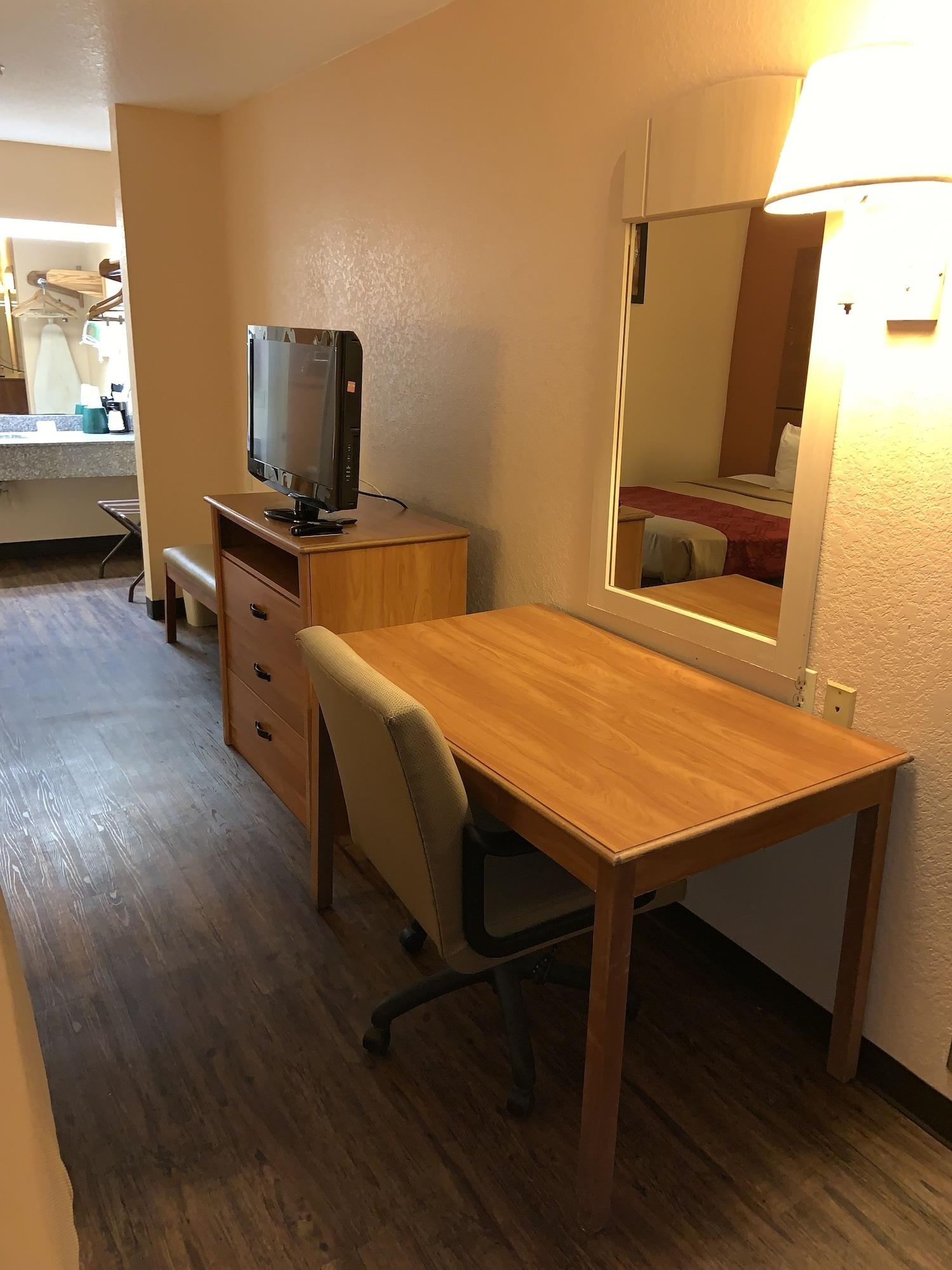 Econo Downtown South Lodge *