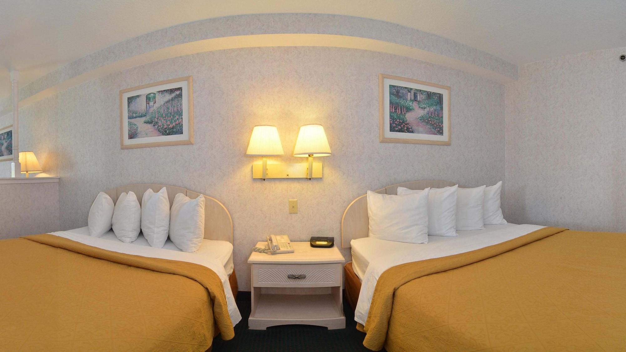 Lodge Econo Downtown South