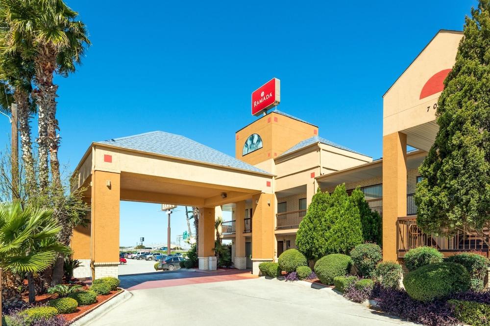 Hotel Ramada By Wyndham Near Seaworld - Lackland Afb