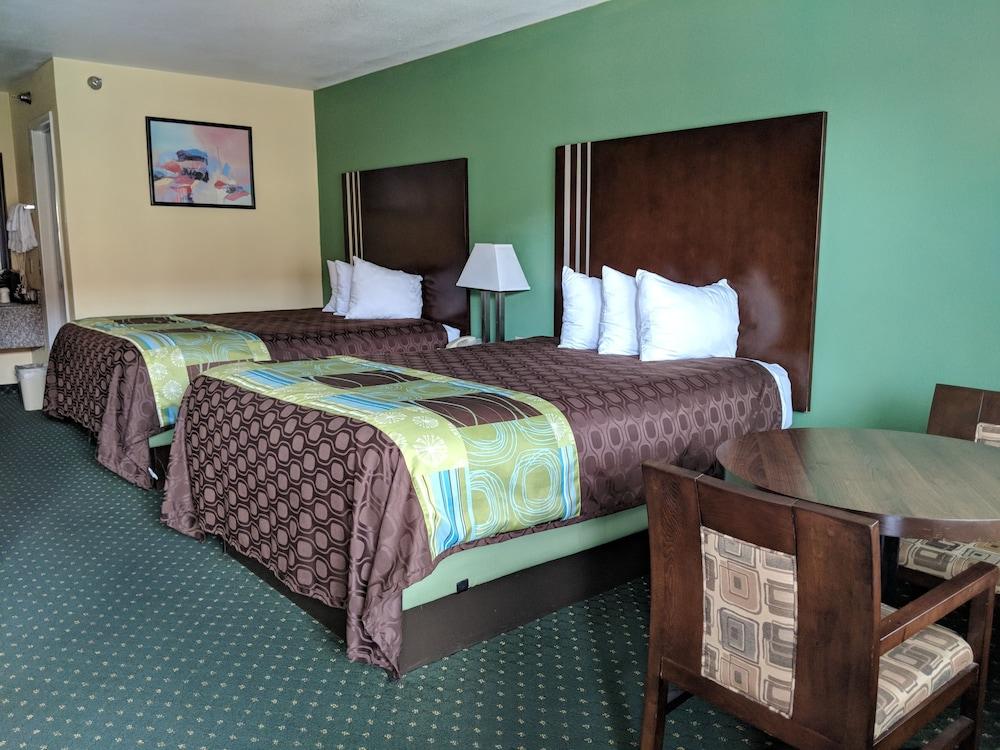 Ramada By Wyndham Near Seaworld - Lackland Afb Hotel 3*