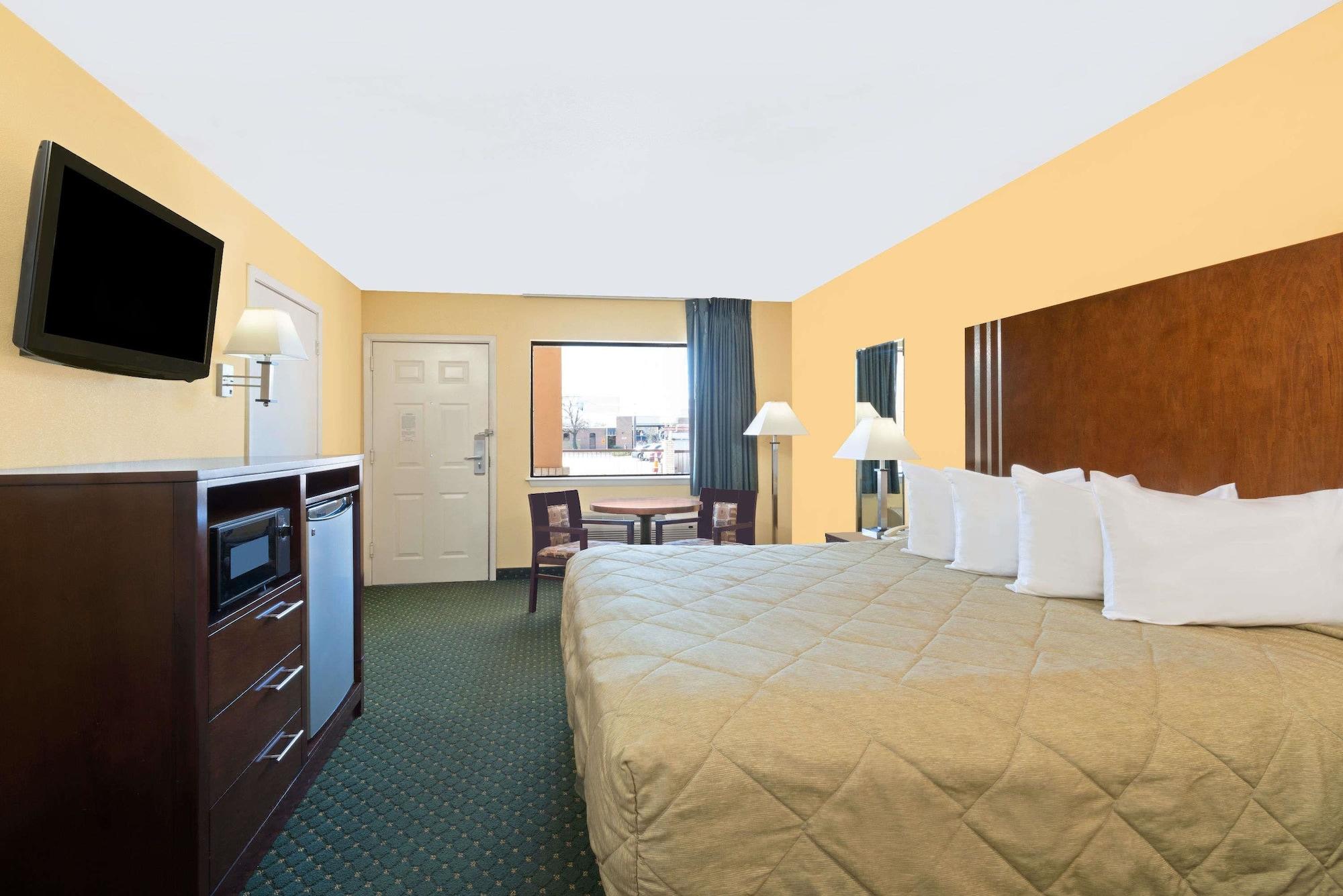 Ramada By Wyndham Near Seaworld - Lackland Afb 3* San Antonio