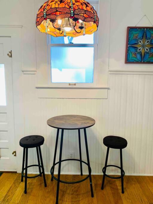 Holiday home Pershing Place: Historic With Heated Spa/pool By Zoo, Pearl, Golf, Witte