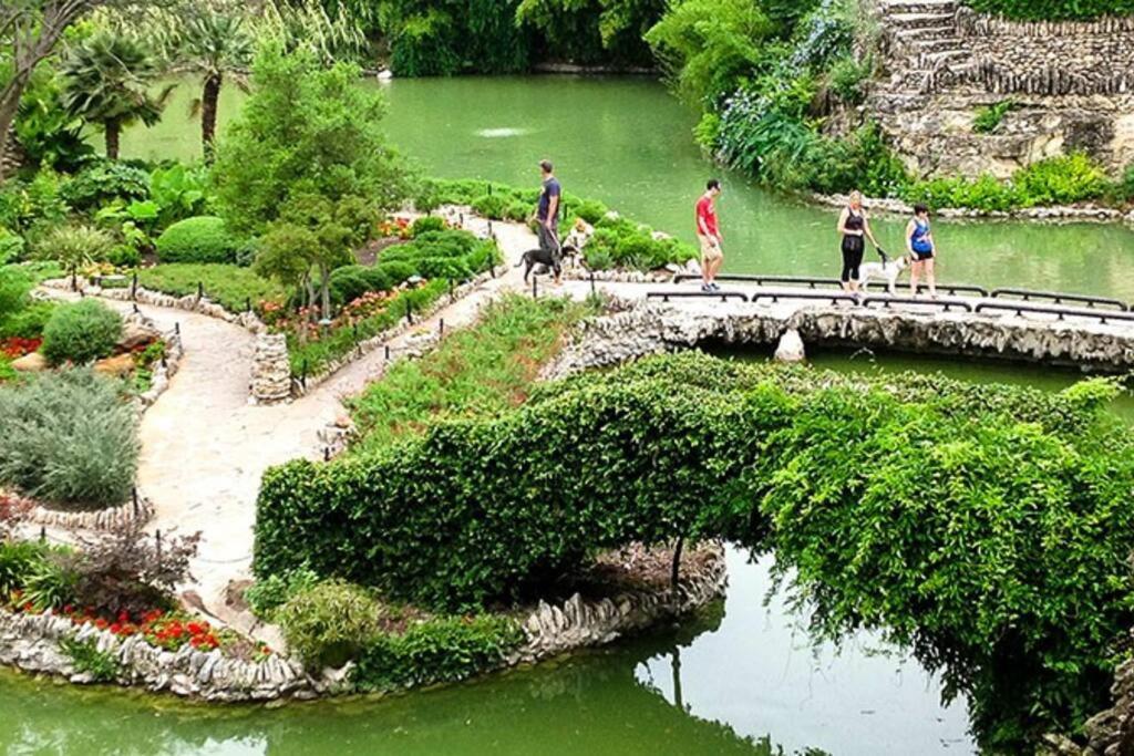 Pershing Place: Historic With Heated Spa/pool By Zoo, Pearl, Golf, Witte San Antonio